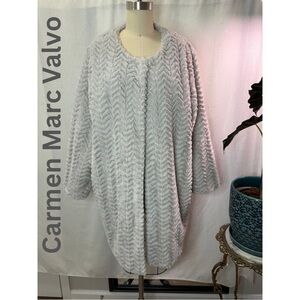 Carmen Marc Valvo Gray Faux Fur Coat Textured Chevron Plush Jacket Size 1X